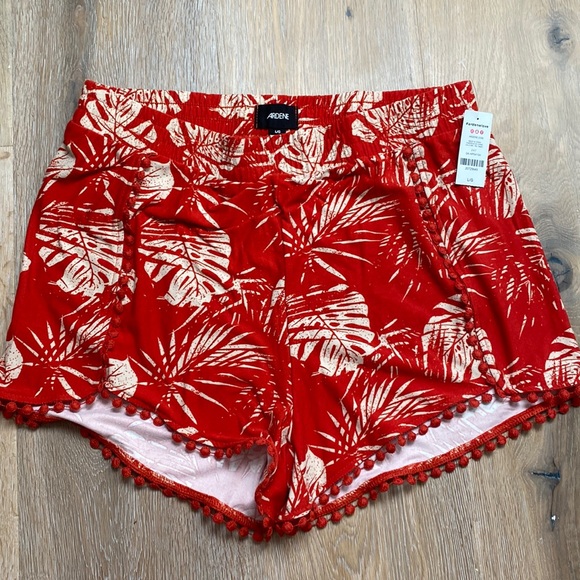 NWT Womens Ardene shorts size L - reddish orange/cream palm print - Picture 1 of 4